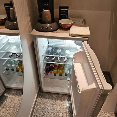 Standardzimmer Nahe Messe Und Airport Düsseldorf Exteriör bild