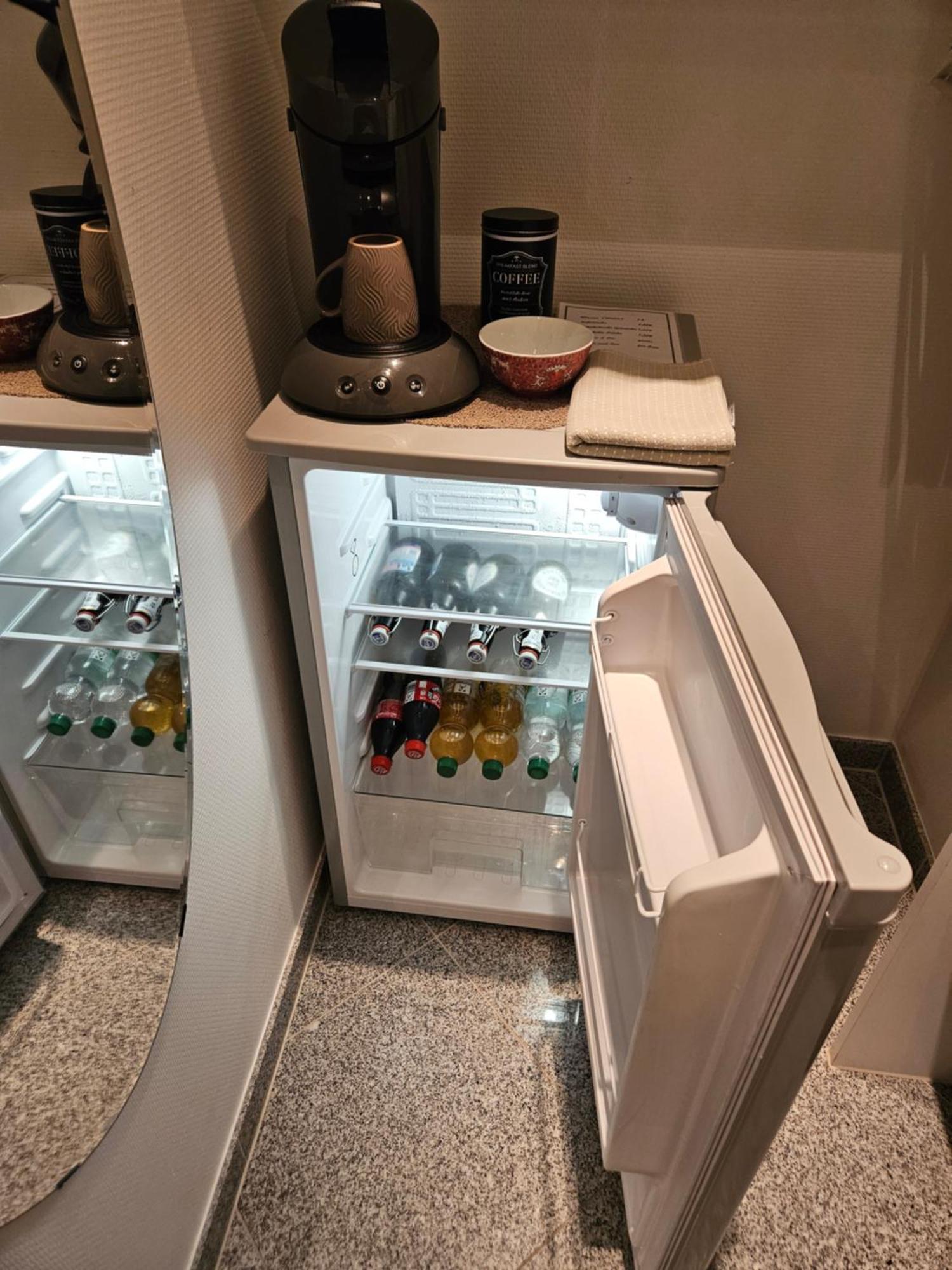 Standardzimmer Nahe Messe Und Airport Düsseldorf Exteriör bild